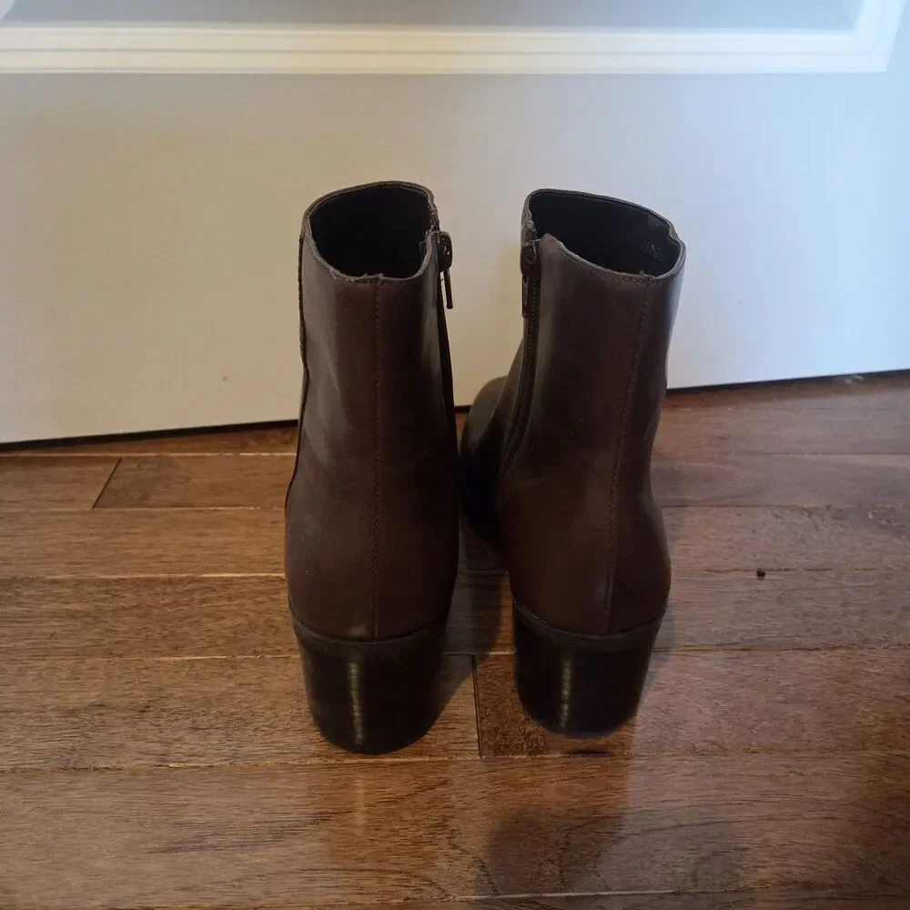 Nine West Womens Brown Chunky Heel Ankle Boot Size 7.5
